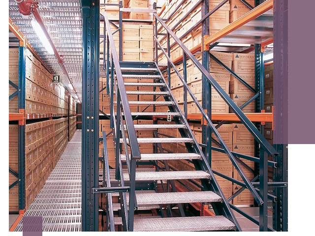 Лестницы складские прочные и безопасные под ключ в Серпухове