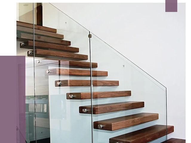 Стеклянные перила для лестницы в Серпухове от 14733 руб.