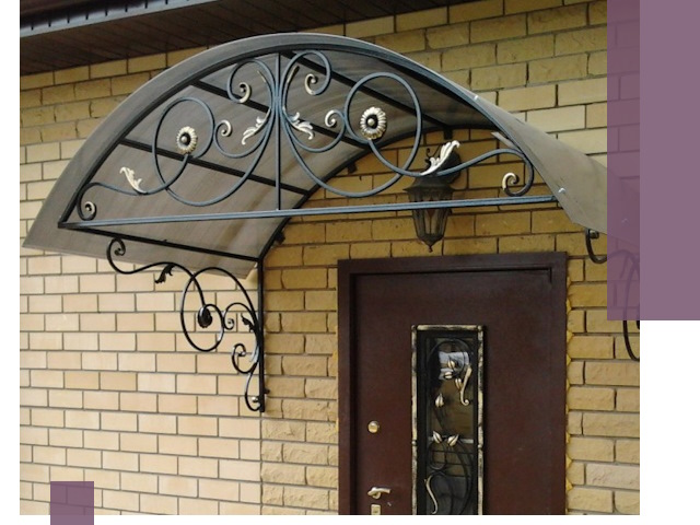 Изготовление козырьков из металла под ключ в Серпухове